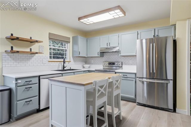 5833 Wisteria Drive, Colorado Springs, CO 80919