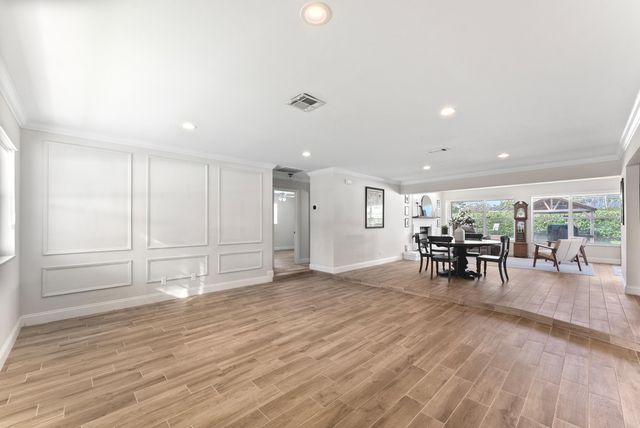 3099 Medinah Circle E, Greenacres, FL 33467