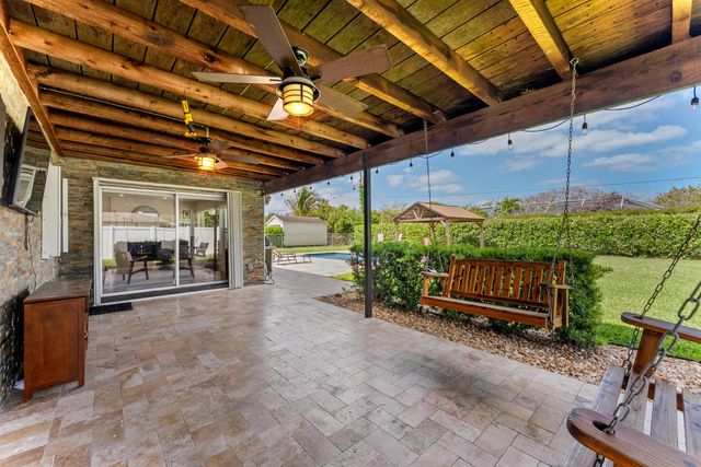 3099 Medinah Circle E, Greenacres, FL 33467