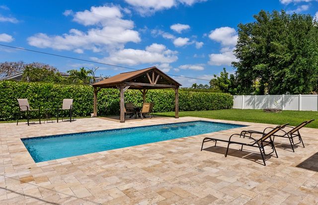 3099 Medinah Circle E, Greenacres, FL 33467