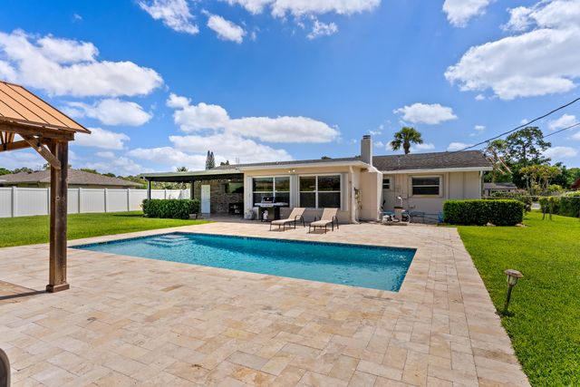 3099 Medinah Circle E, Greenacres, FL 33467