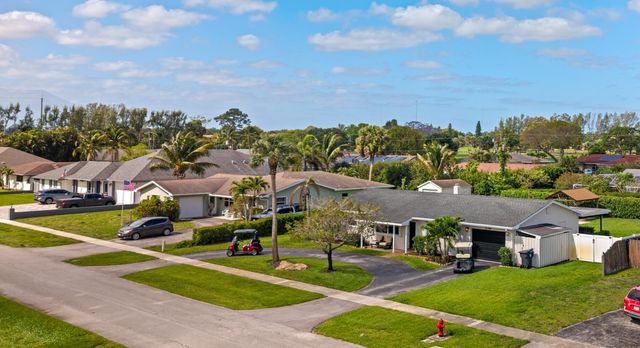 3099 Medinah Circle E, Greenacres, FL 33467