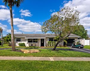 3099 Medinah Circle E, Greenacres, FL 33467