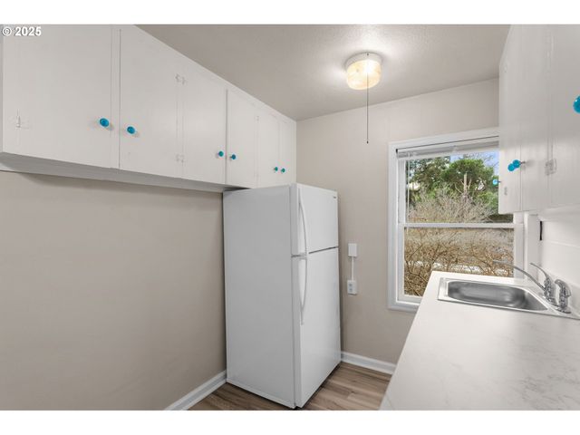 646 Se 60TH Ave, Portland, OR 97215