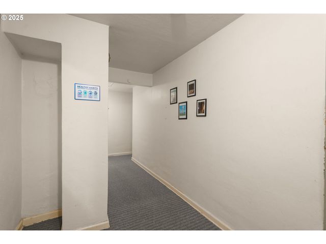 646 Se 60TH Ave, Portland, OR 97215