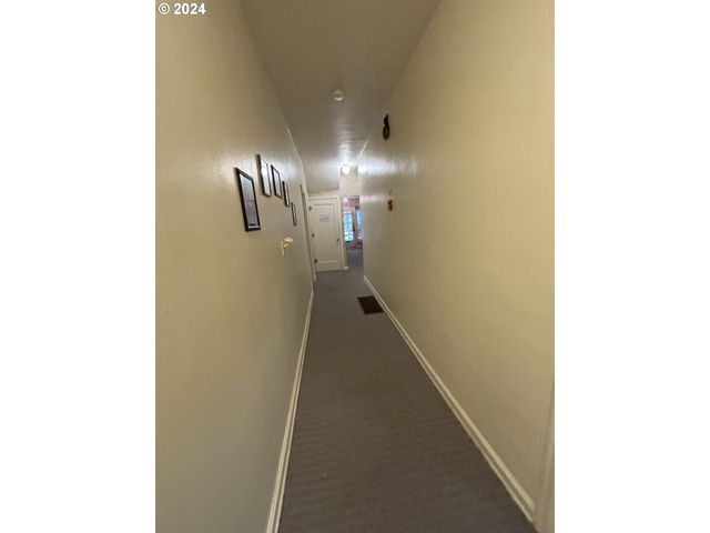 646 Se 60TH Ave, Portland, OR 97215