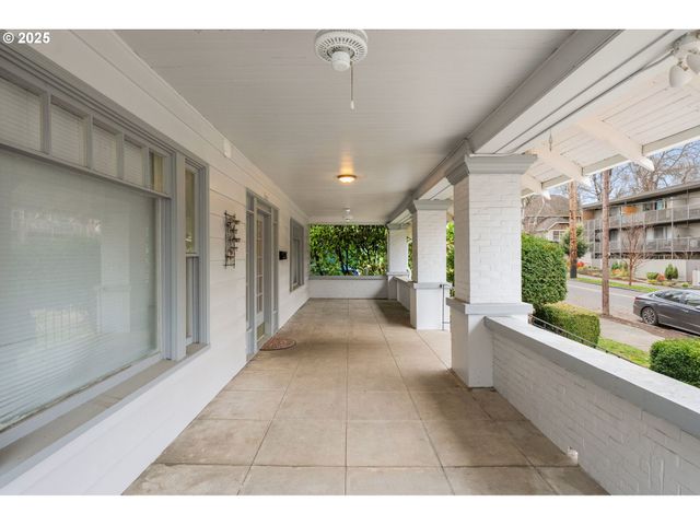 646 Se 60TH Ave, Portland, OR 97215