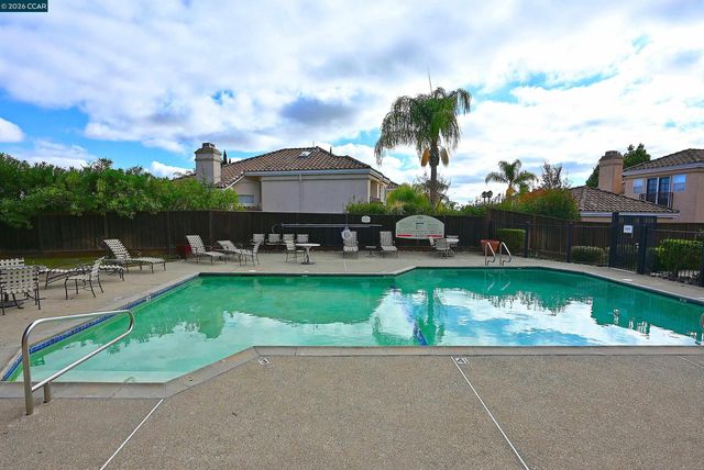 182 Eastridge Dr, San Ramon, CA 94582