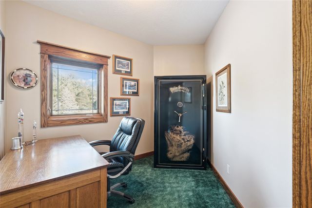 1315 245th Place, Pella, IA 50219