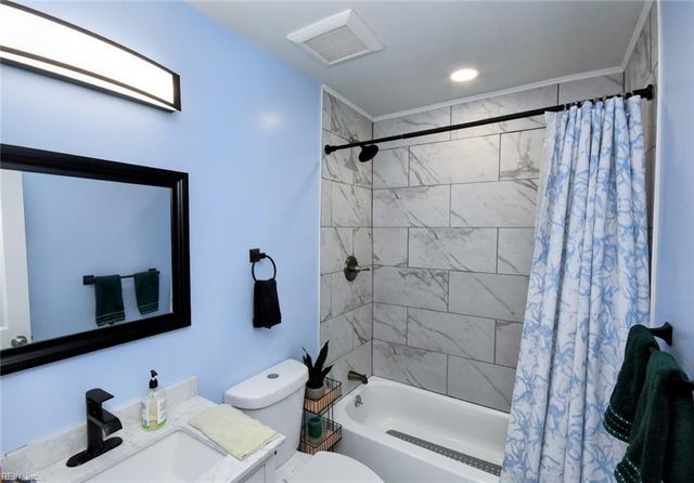 3493 Bertha ST, Norfolk, VA 23513