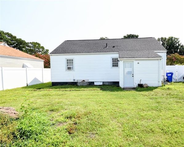 3493 Bertha ST, Norfolk, VA 23513