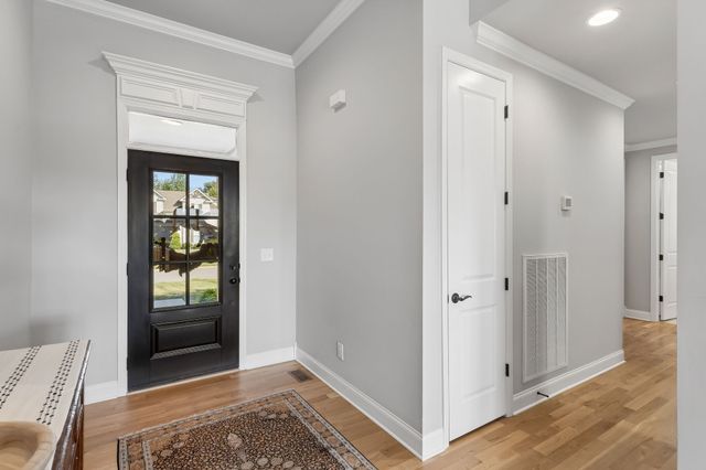1121 Pretender Way, Columbia, TN 38401