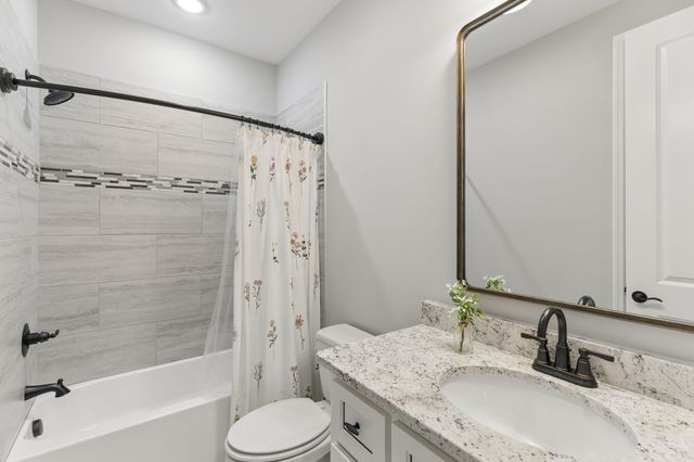 1121 Pretender Way, Columbia, TN 38401