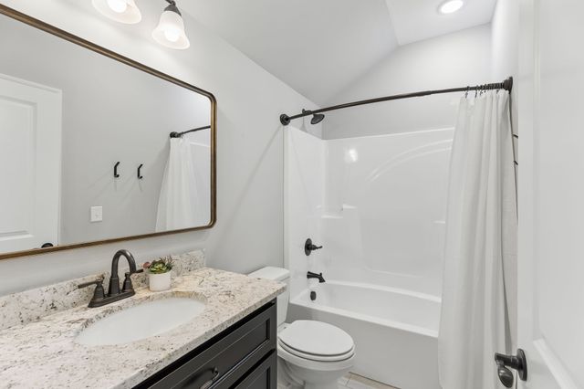 1121 Pretender Way, Columbia, TN 38401