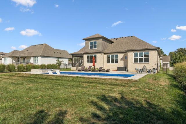 1121 Pretender Way, Columbia, TN 38401