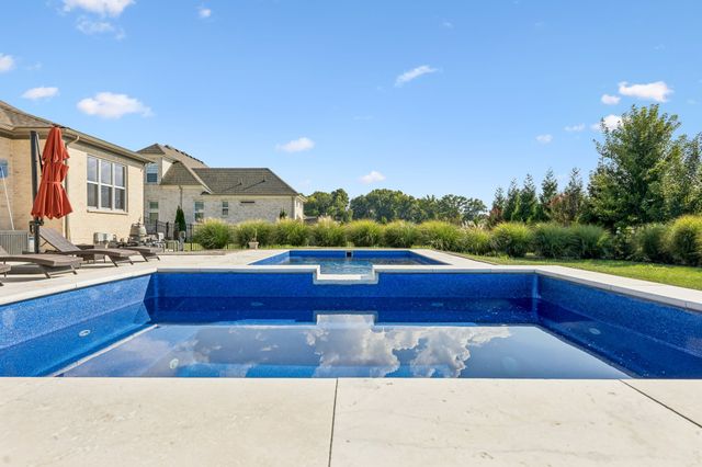1121 Pretender Way, Columbia, TN 38401