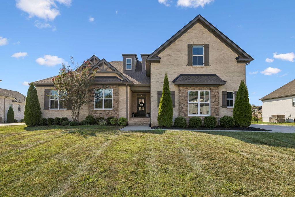 1121 Pretender Way, Columbia, TN 38401