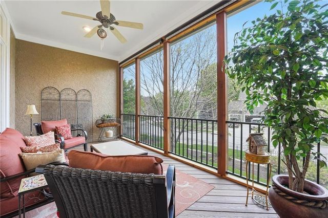 16058 Cambridge Circle, Stilwell, KS 66085