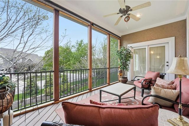 16058 Cambridge Circle, Stilwell, KS 66085