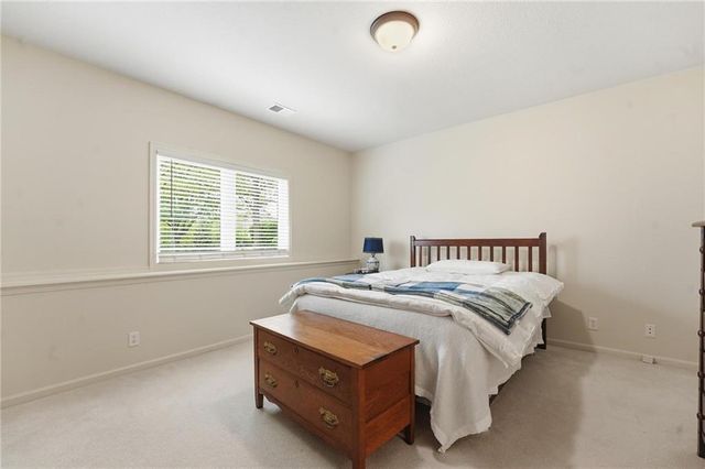 16058 Cambridge Circle, Stilwell, KS 66085