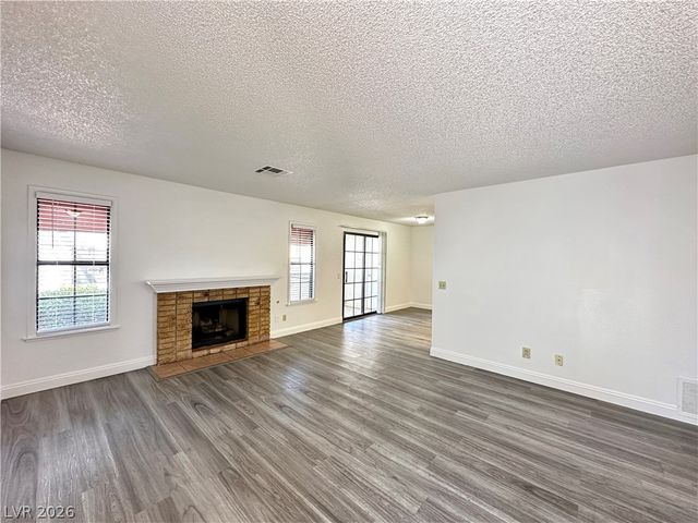 6687 West Tropicana Avenue 102, Las Vegas, NV 89103