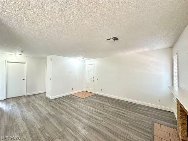 6687 West Tropicana Avenue 102, Las Vegas, NV 89103