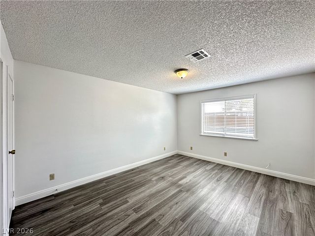 6687 West Tropicana Avenue 102, Las Vegas, NV 89103