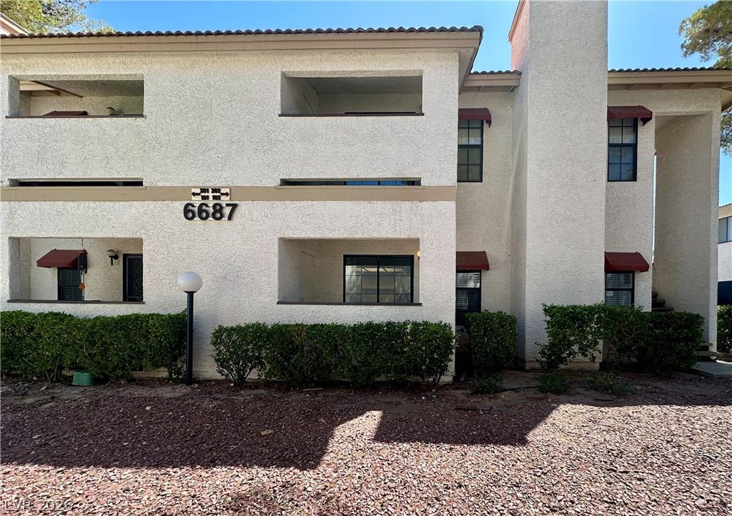 6687 West Tropicana Avenue 102, Las Vegas, NV 89103