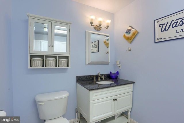 4 SMILEY DR, Mechanicsburg, PA 17050