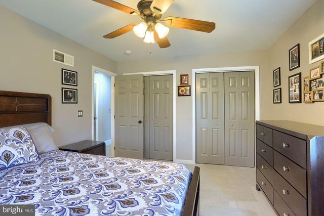 4 SMILEY DR, Mechanicsburg, PA 17050