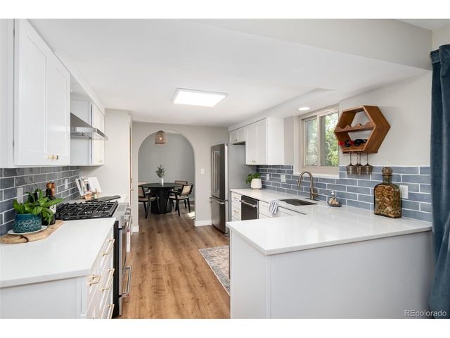 7047 Cole Ct, Arvada, CO 80004