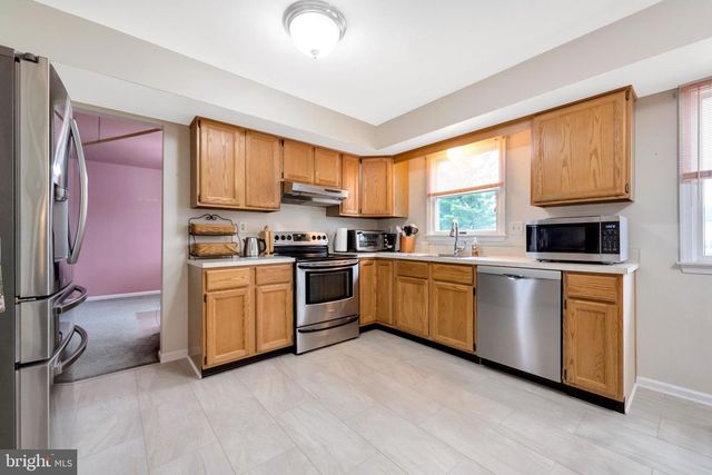1072 INDEPENDENCE WAY, Hatfield, PA 19440