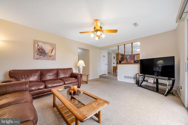 1072 INDEPENDENCE WAY, Hatfield, PA 19440