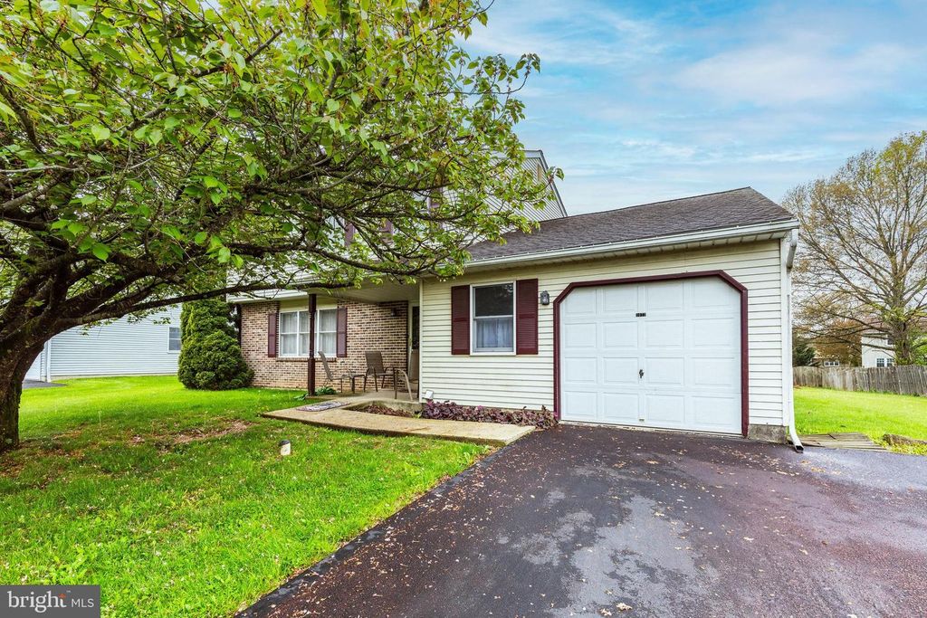 1072 INDEPENDENCE WAY, Hatfield, PA 19440