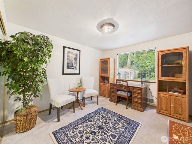 7610 Shilohwood Place NW, Bremerton, WA 98311