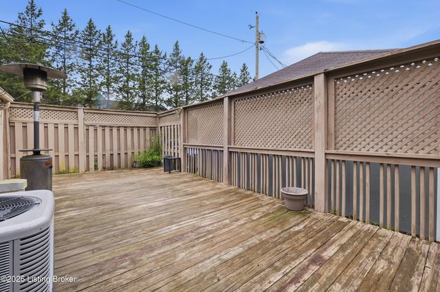 3110 Bushmill Park, Louisville, KY 40241