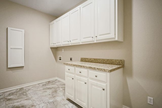 6812 1st Street, Lubbock, TX 79416