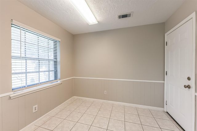 7015 Pine Vista Lane, Houston, TX 77092