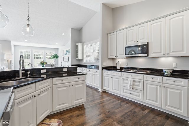 15486 Mission Hills Drive, Carmel, IN 46033