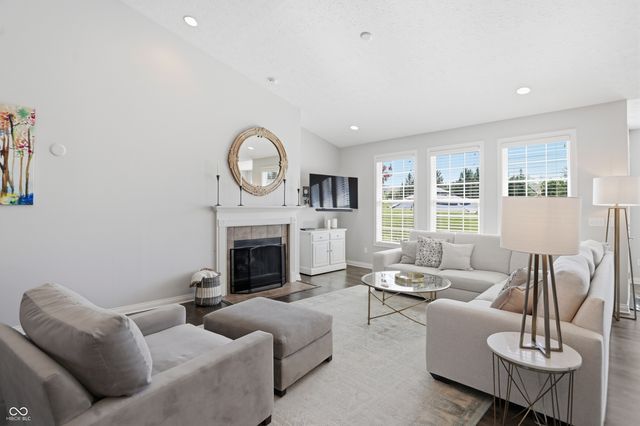 15486 Mission Hills Drive, Carmel, IN 46033
