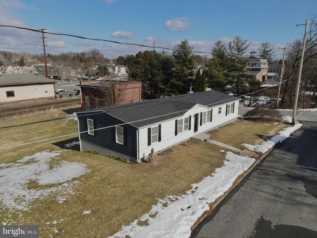 15 REBECCA ST, Wernersville, PA 19565