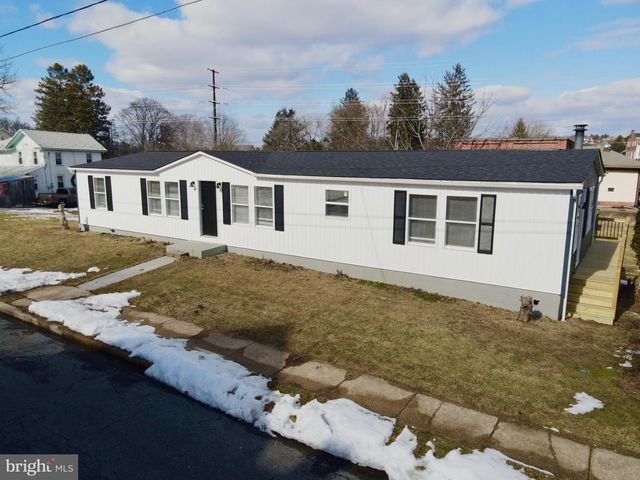 15 REBECCA ST, Wernersville, PA 19565
