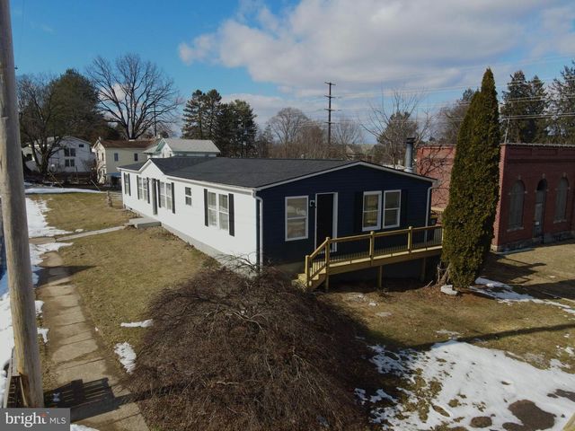 15 REBECCA ST, Wernersville, PA 19565