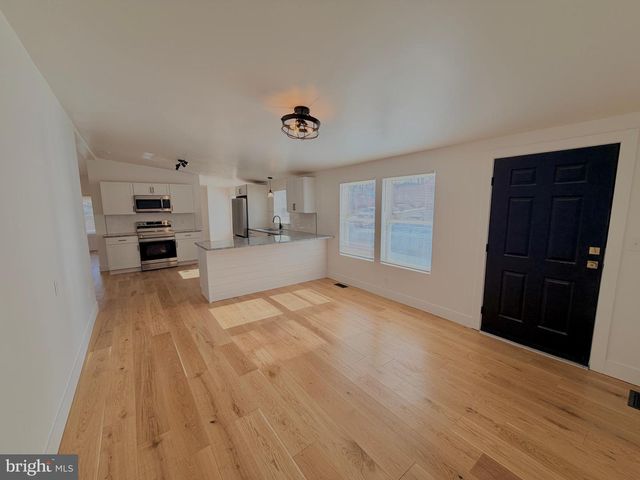 15 REBECCA ST, Wernersville, PA 19565