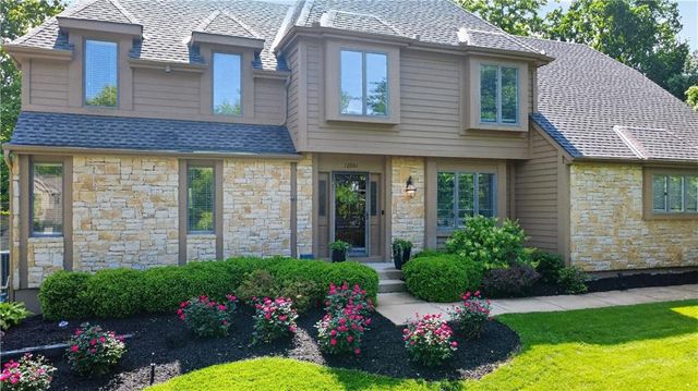 12001 Wenonga Lane, Leawood, KS 66209