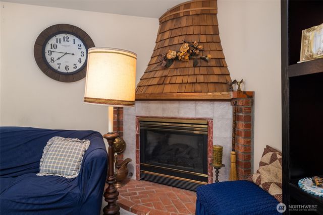 319 Shelter Bay Dr., La Conner, WA 98257