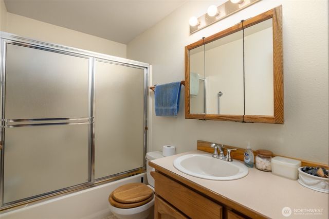 319 Shelter Bay Dr., La Conner, WA 98257