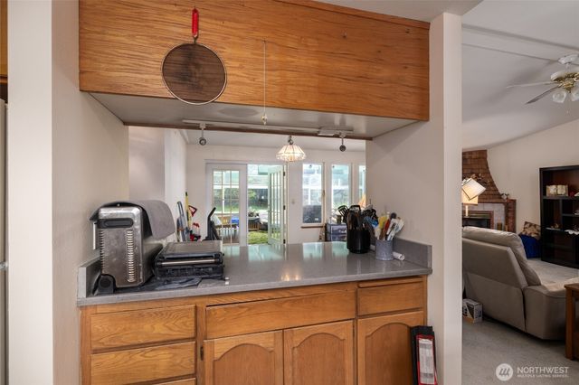 319 Shelter Bay Dr., La Conner, WA 98257