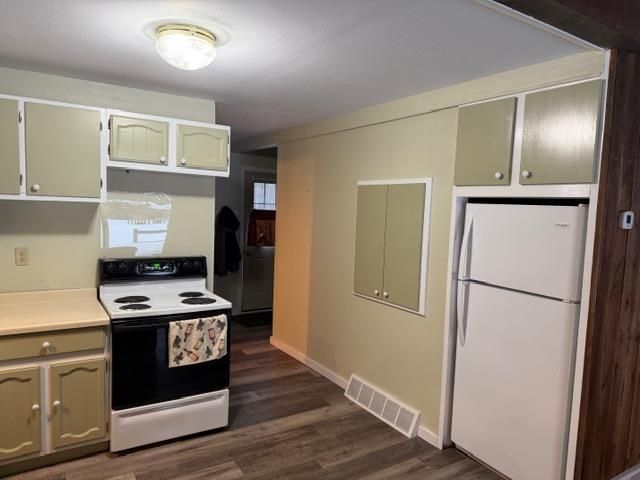 W10410 PARK LANE, Athelstane, WI 54104