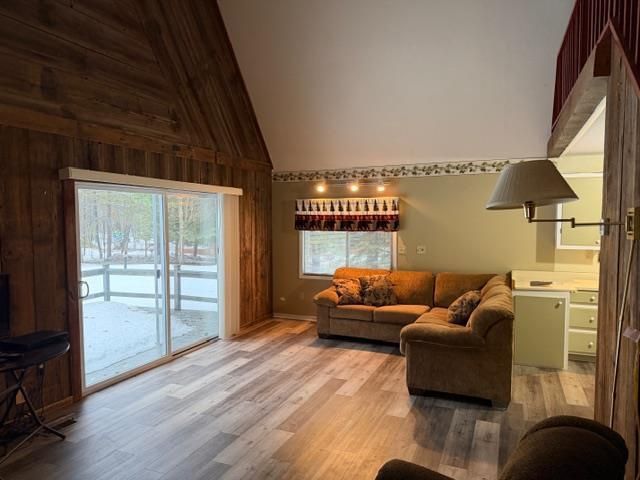 W10410 PARK LANE, Athelstane, WI 54104